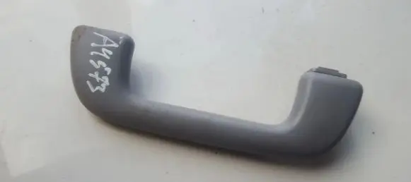 Toyota Yaris Rear interior roof grab handle L1020372