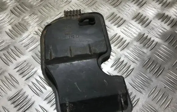 Headlight/headlamp dust cover