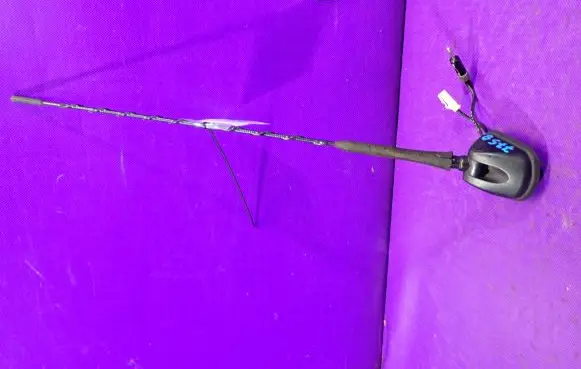 Mitsubishi Outlander Radio antenna 