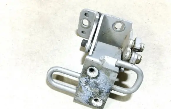 Audi A6 S6 C5 4B Rear door lower hinge 4b0833412b