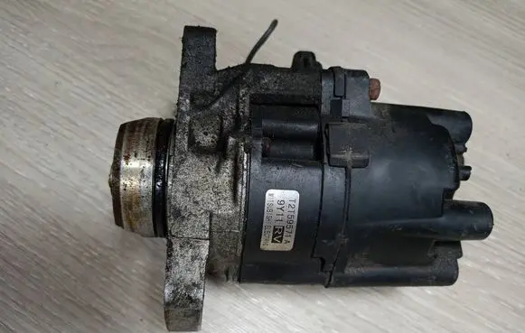Mitsubishi Colt Spark distributor 