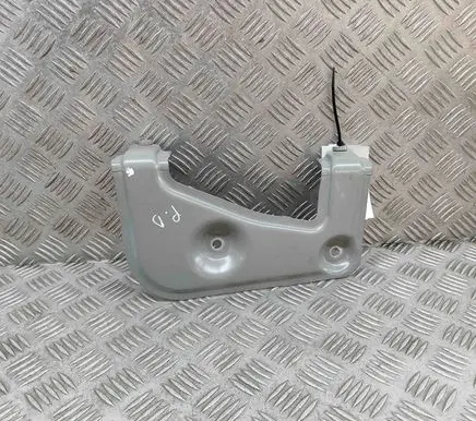 BMW X7 G07 Fender mounting bracket 7418220