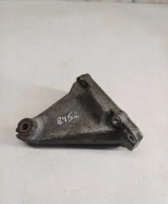 Mercedes-Benz C W203 Engine mounting bracket A1122232004
