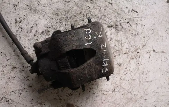 Skoda Octavia Mk2 (1Z) Front brake caliper