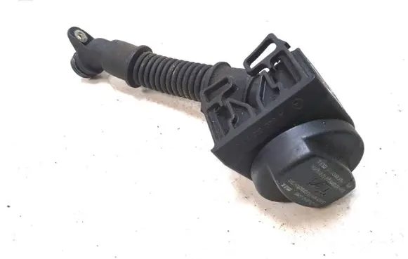 Mercedes-Benz A W169 Oil fill pipe A6400100369