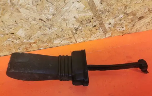 Audi A4 S4 B8 8K Front door check strap stopper 8K0837249B