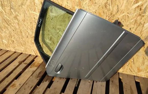 Audi A4 S4 B7 8E 8H Rear door