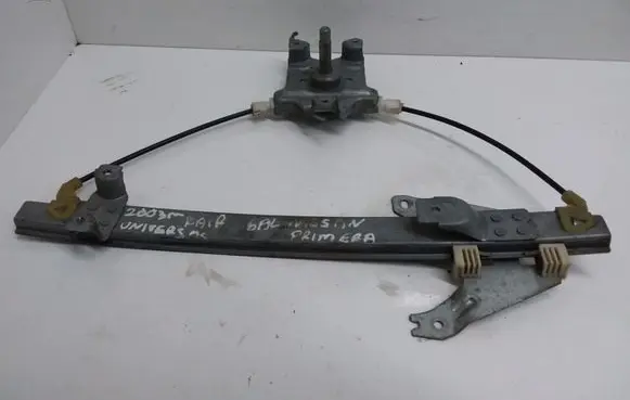 Rear door manual window regulator