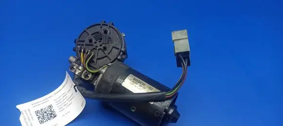 Mercedes-Benz Sprinter W901 W902 W903 W904 Wiper motor 0390241345
