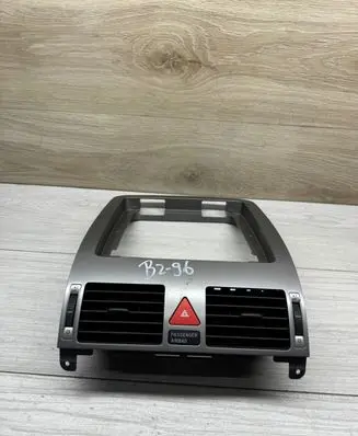 Volkswagen Touran I Dash center air vent grill 1T1819728D