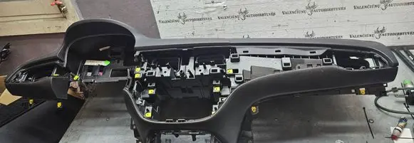Opel Corsa E Dashboard 464275993 39011083