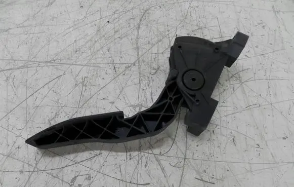 Opel Vectra C Accelerator pedal position sensor 9186724