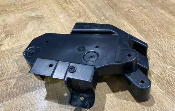 Land Rover Range Rover Velar Blind spot radar bracket M8A2-14D189-A M8A214D189A M8A2-14D189