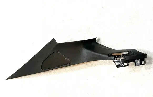 BMW X6 F16 (C) pillar trim