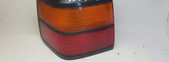 Volkswagen PASSAT B3 Rear/tail lights 357945257