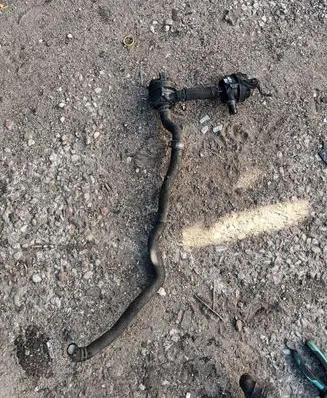Mercedes-Benz E W212 Engine coolant pipe/hose 0005000686