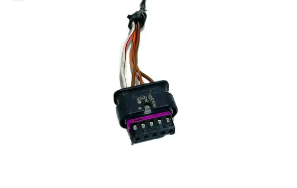 Volkswagen PASSAT B8 Other relay 4F0973705 41522