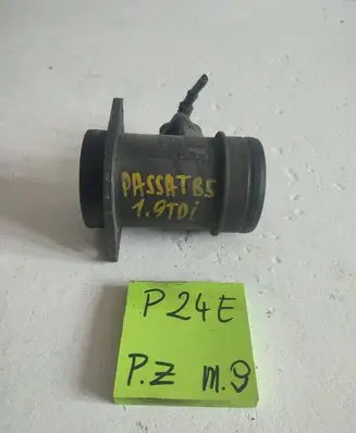 Volkswagen PASSAT B5 Mass air flow meter 0281002463