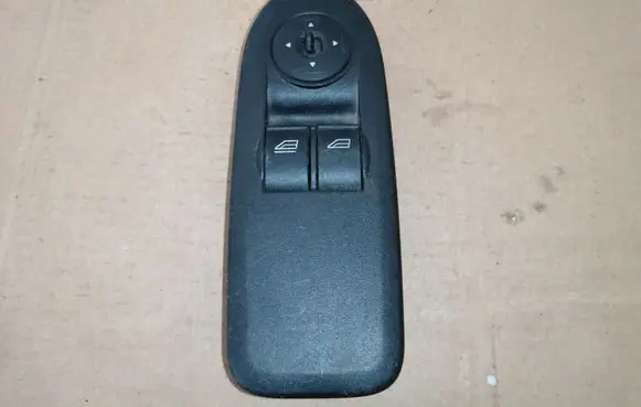 Ford Focus Electric window control switch 7M5T14529BA