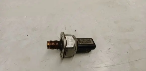 Fuel pressure sensor