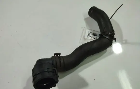 Volkswagen Golf V Engine coolant pipe/hose