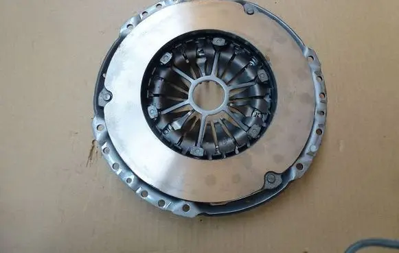 Mitsubishi Outlander Clutch set kit 124048810