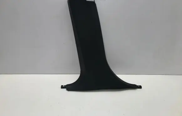 (B) pillar trim (bottom)