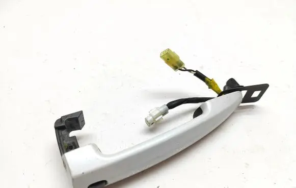 Suzuki Swift II Front door exterior handle