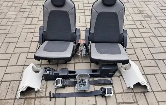 Citroen C4 Grand Picasso Third row seats 