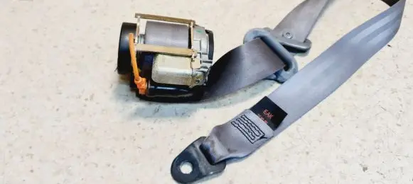Fiat Ulysse Front seatbelt E2048111 804889 A507531AC40