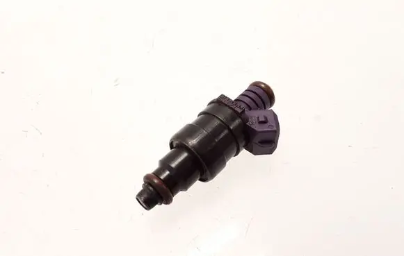 Volvo S40, V40 Fuel injector 9125118