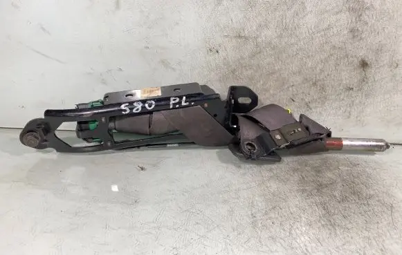 Volvo S80 Front seatbelt
