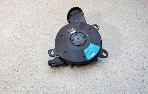 Volvo XC40 Subwoofer speaker 32265313