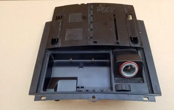 Volkswagen Touareg I Car ashtray 7L6857961