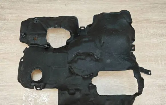 BMW 4 G22 G23 G24 G26 Heat shield in engine bay 8583378