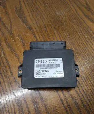 Audi A4 S4 B8 8K Hand brake control module 8K0907801N 8K0907801J 32620324A