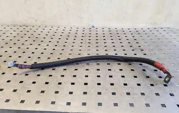 Positive cable (battery)
