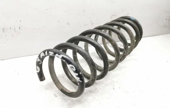 Volkswagen Golf III Rear coil spring