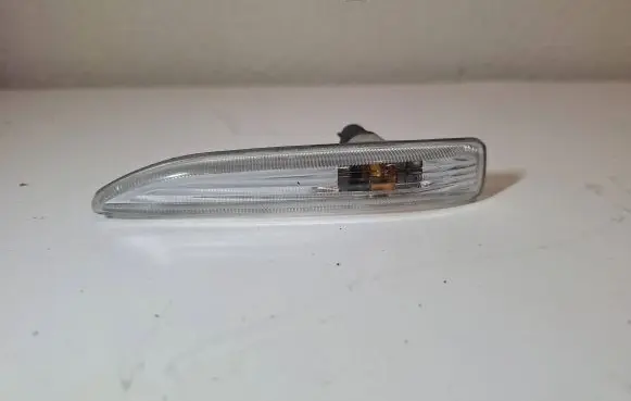 BMW 7 E65 E66 Front fender indicator light 7164758