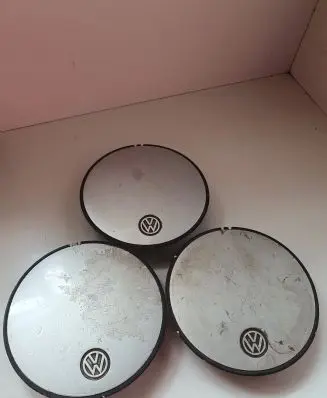 Volkswagen Golf II Original wheel cap 323601149
