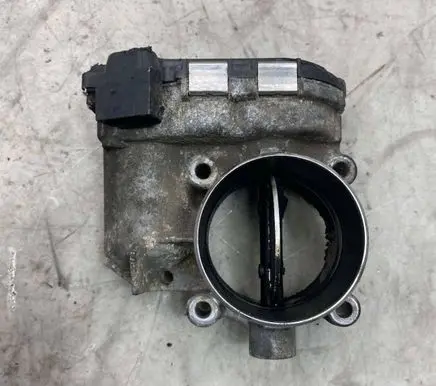 Volvo V70 Throttle valve 8692720 07W225 0281002701