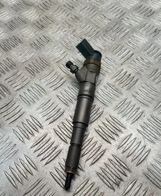 BMW 5 E60 E61 Fuel injector 7793836 0445110216
