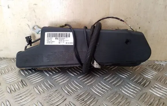 Volkswagen Jetta V Seat airbag 1K4880242 30353651F