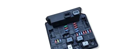 Renault Koleos I Fuse module 284B7JY00A