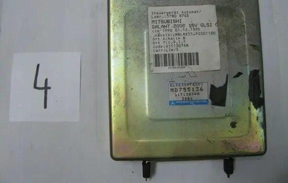 Mitsubishi Galant Engine control unit/module MD755136 ELC63SMFECK1
