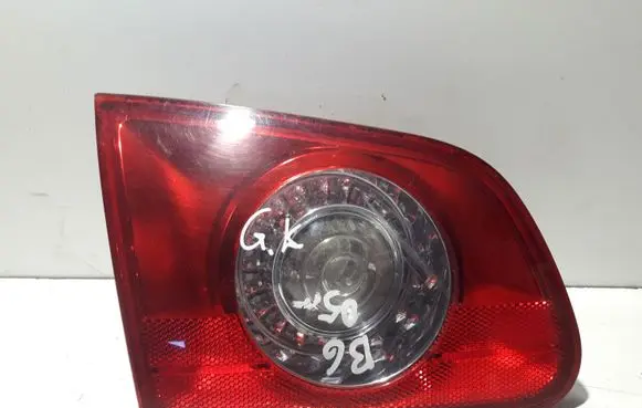 Volkswagen PASSAT B6 Tailgate rear/tail lights