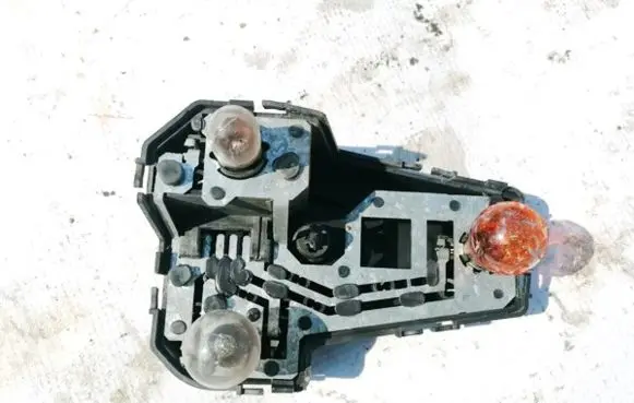 Ford Galaxy Tail light bulb cover holder 95VW13N004EA