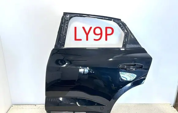 Audi Q3 F3 Rear door 83F833051A 39169
