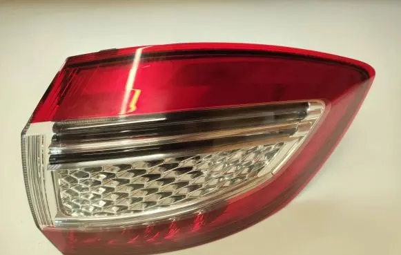 Ford Mondeo MK IV Rear/tail lights BS7113404B