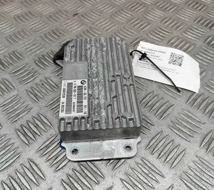 BMW 5 GT F07 Air suspension control unit module (rear) 6796503
